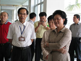 廣東省副省長(cháng)雷于藍